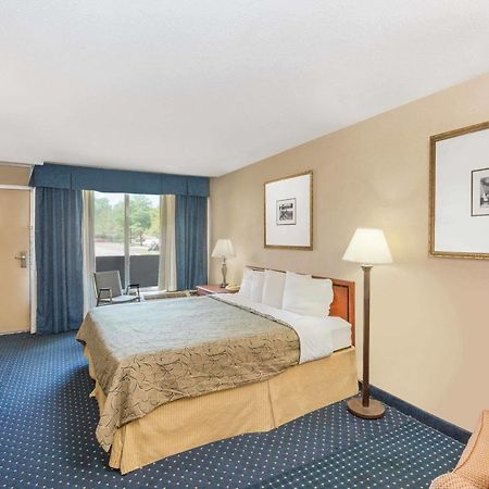 Knights Inn Overland Park Mission Bagian luar foto