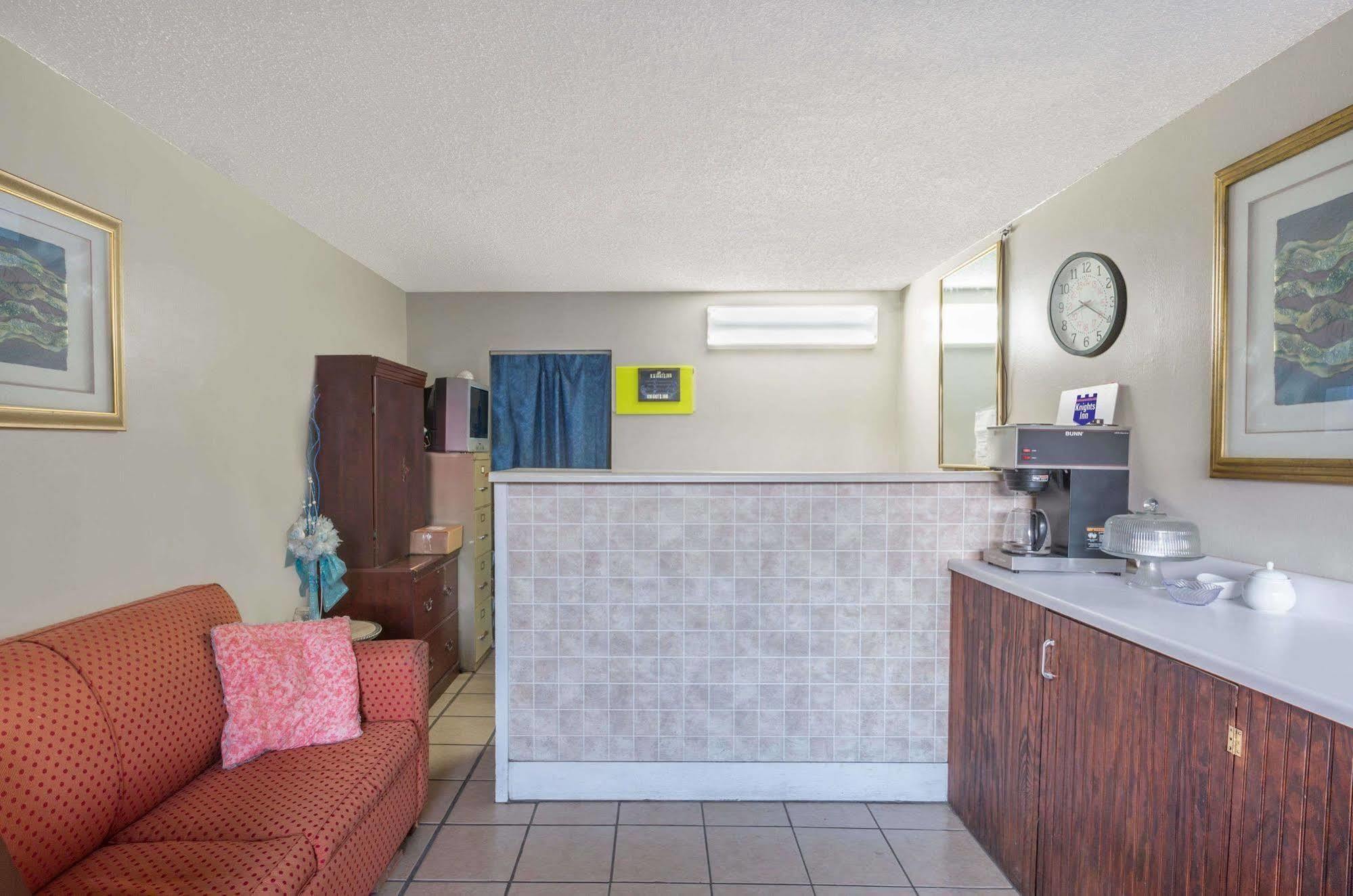 Knights Inn Overland Park Mission Bagian luar foto